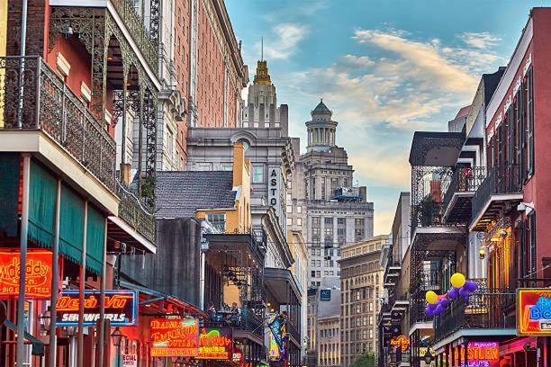 Plaza Suites Downtown New Orleans Dış mekan fotoğraf