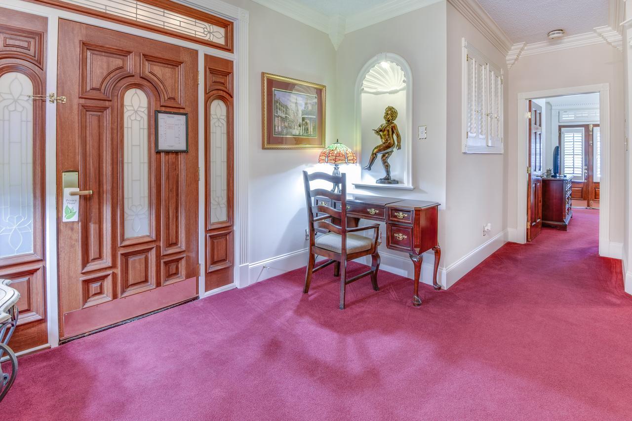 Plaza Suites Downtown New Orleans Dış mekan fotoğraf